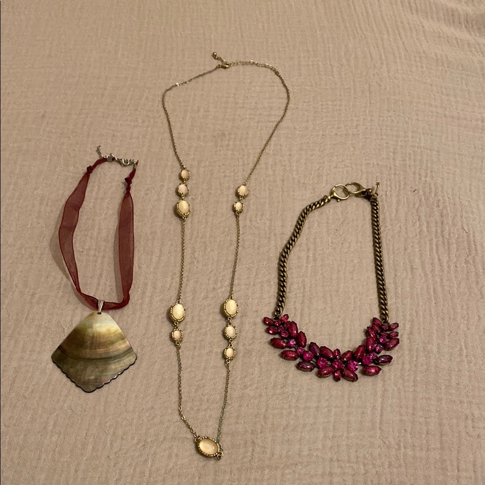 J.Crew (2) & No name (1) Elegant Gold and Pink Necklace Set